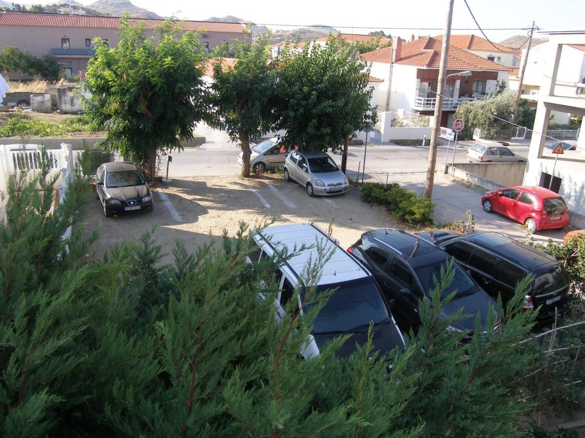 Efi Apartments ミリナ エクステリア 写真