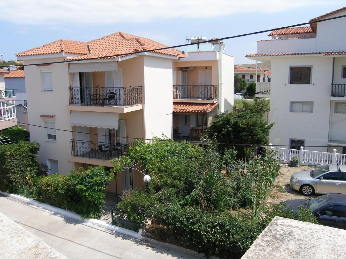 Efi Apartments ミリナ エクステリア 写真