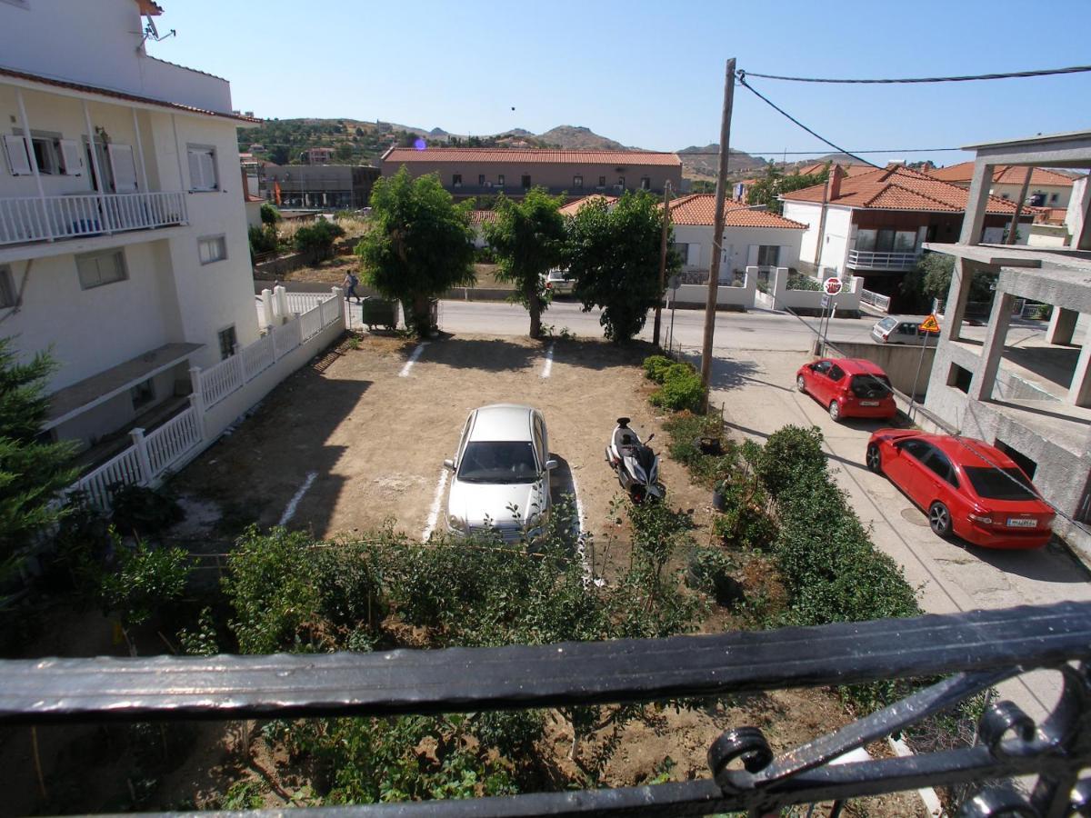 Efi Apartments ミリナ エクステリア 写真